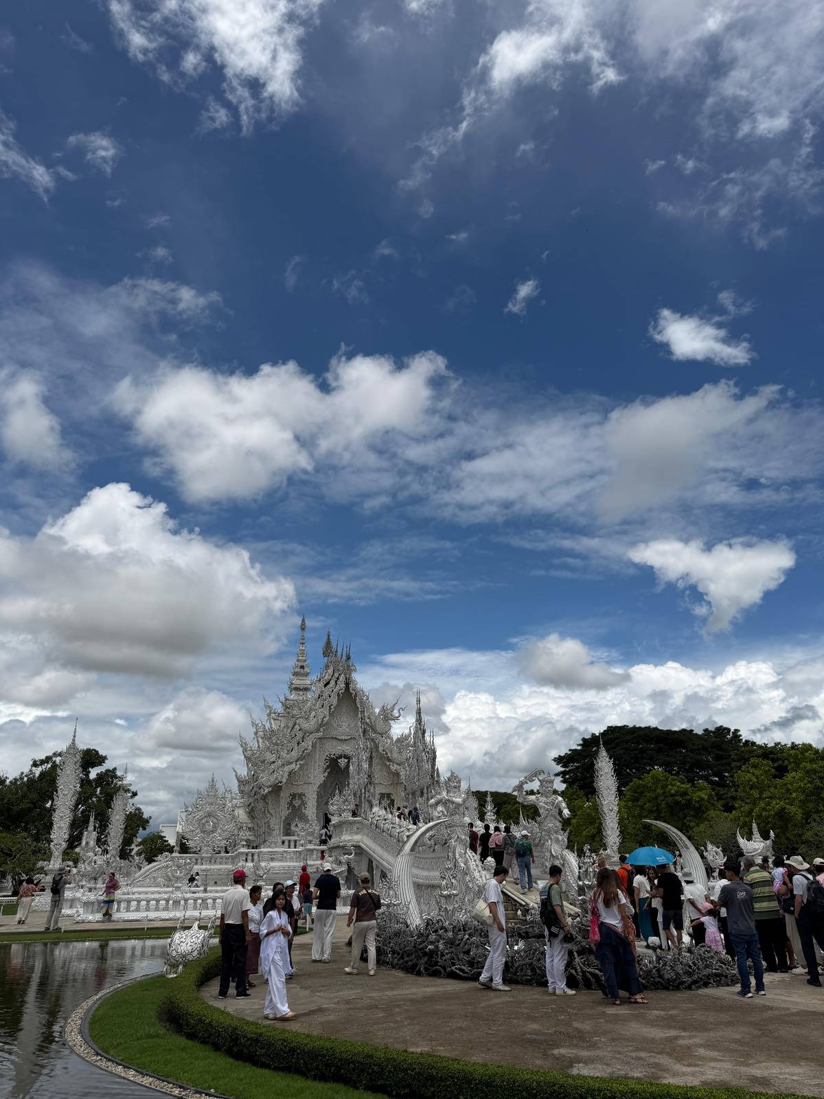 Chiang Mai:Chiang Rai White, Blue & Red Temple & Karen Tribe