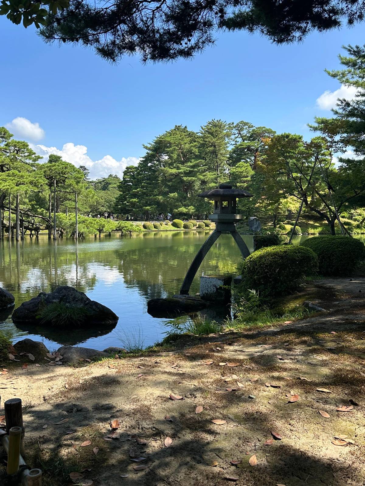 The two-legged Kotoji stone lantern at the water