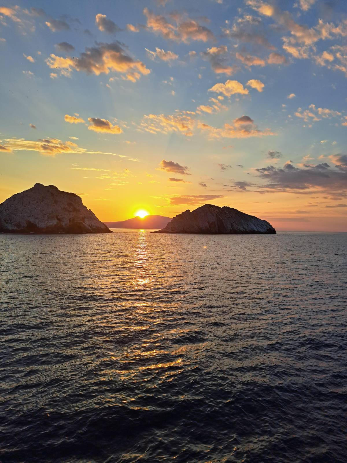 Skiathos: Sunset Cruise with Drink