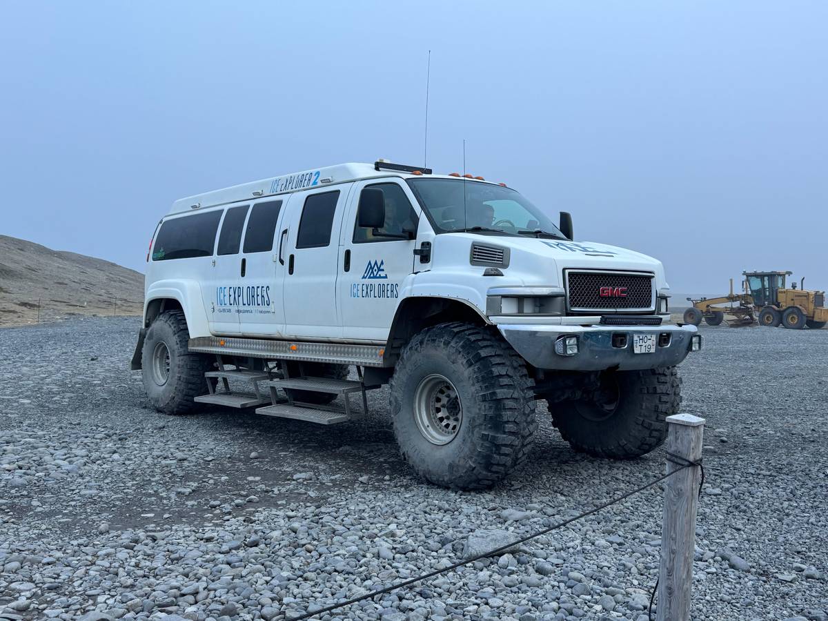 From Jökulsárlón: Ice Cave and Glacier Exploration Tour
