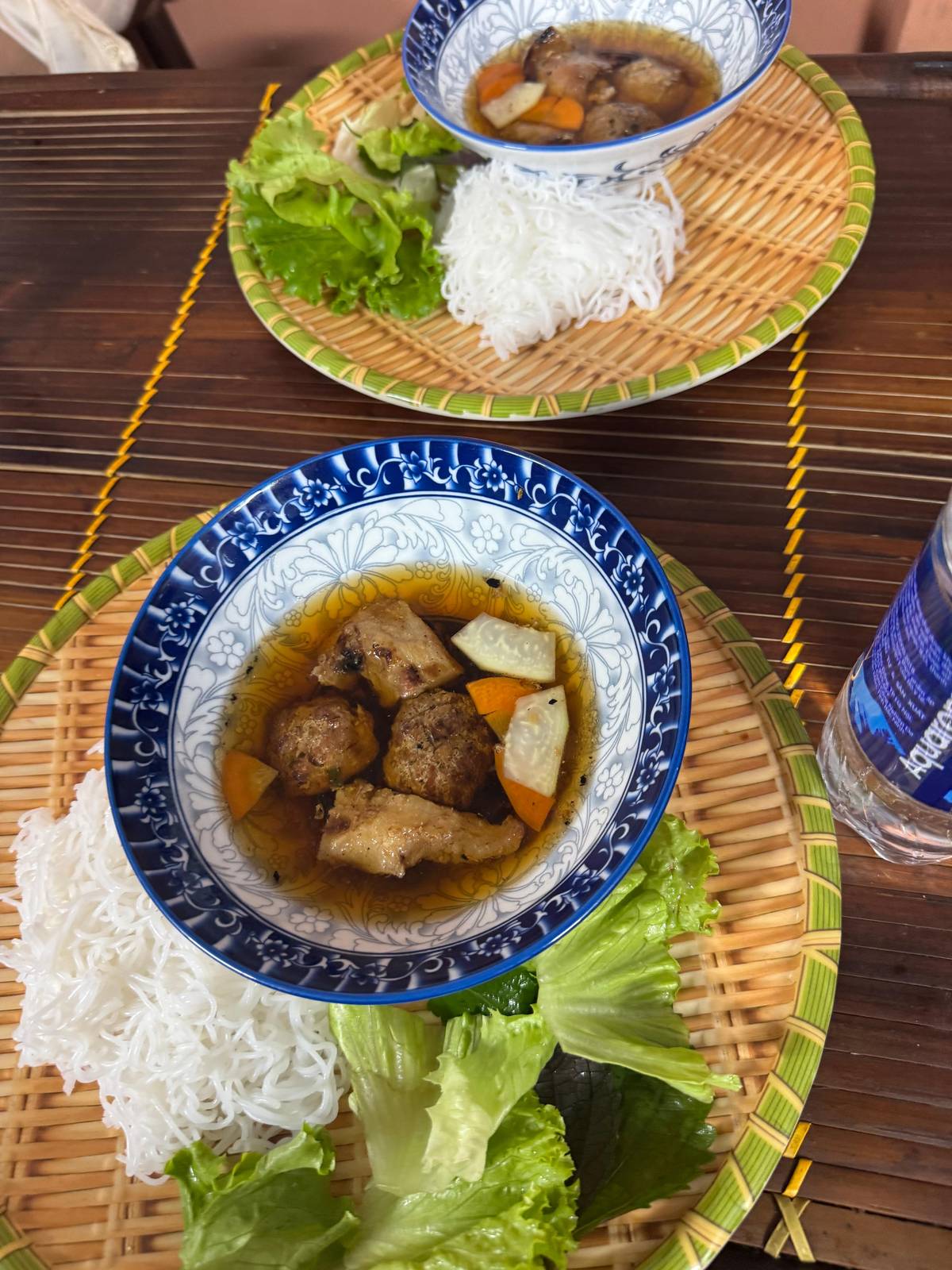 Hanoi: Guided Food Tour with Train Street Visit