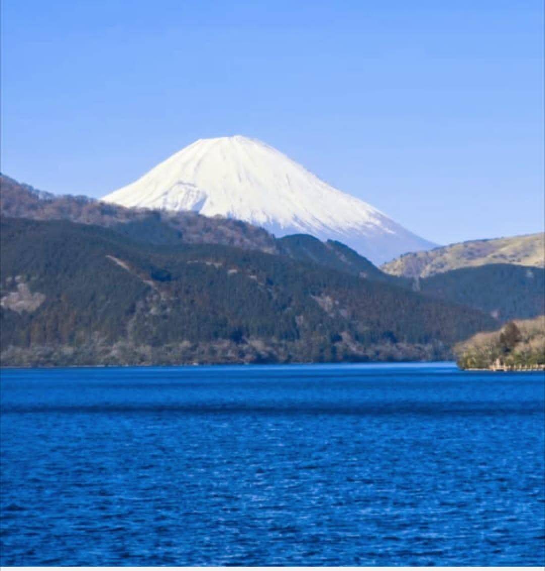 Mount Fuji above Lake Ashi on a clear day