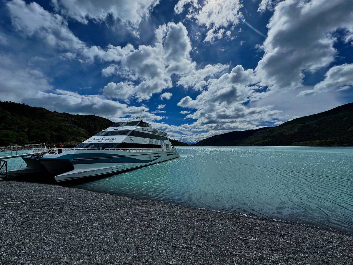 Gourmet Glacier Cruise & Footbridges of Perito Moreno