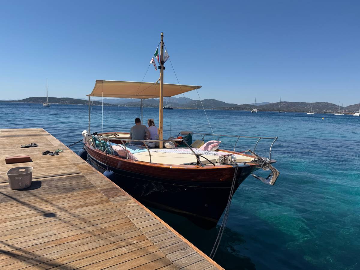 Porto San Paolo: Half Day Boat Tour to Tavolara and Molara