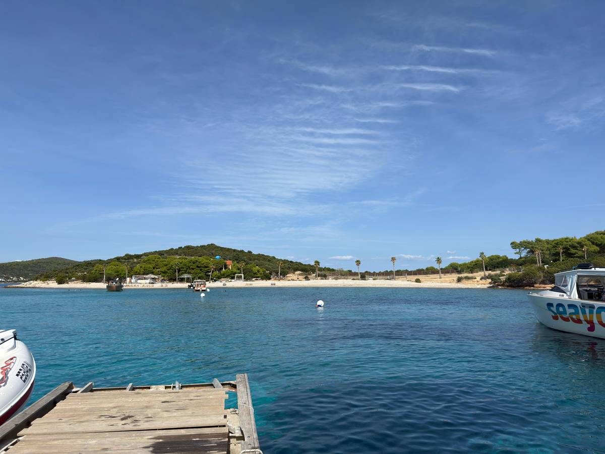Blue Cave and 5 islands boat tour from Hvar