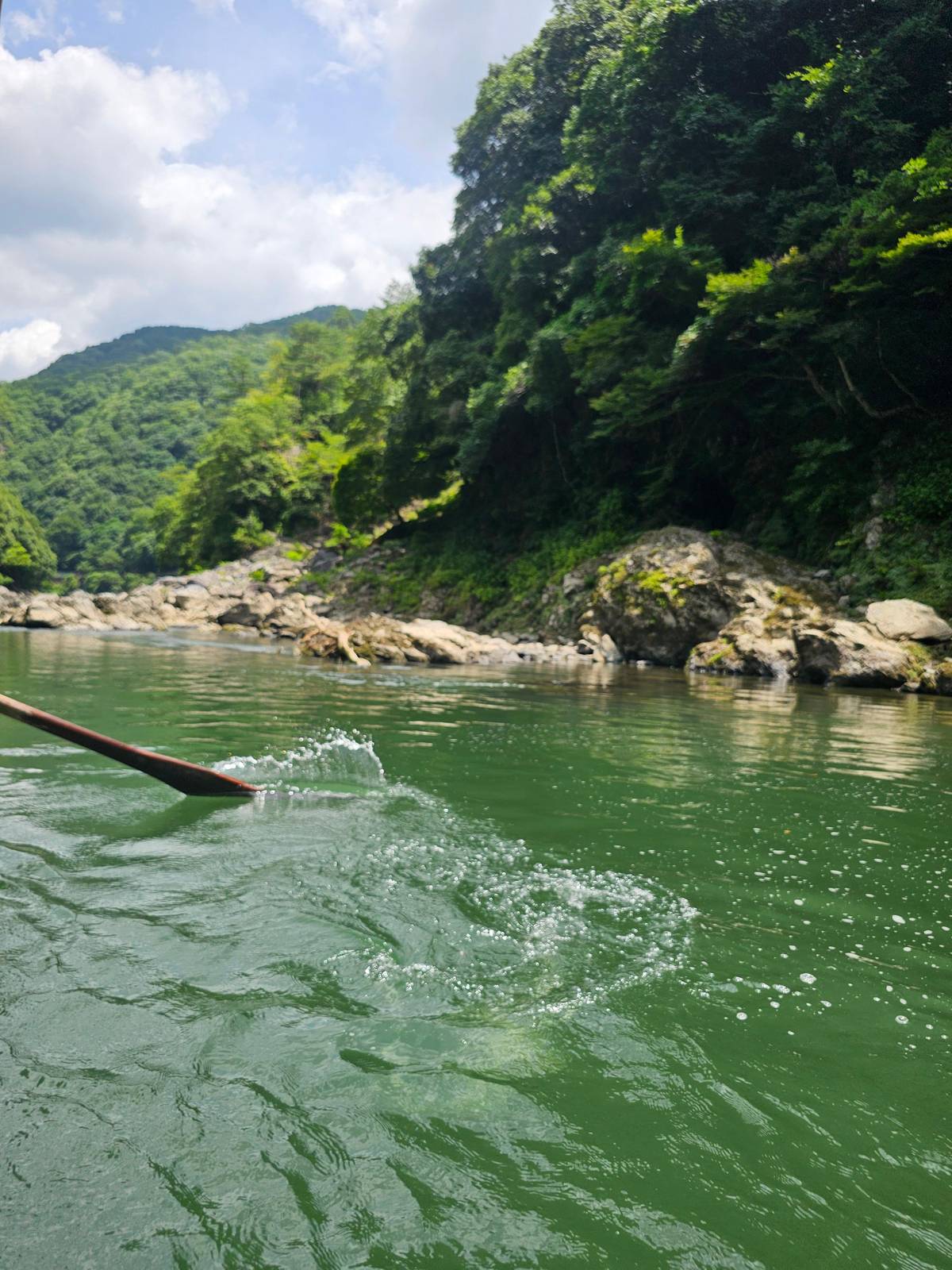 Kyoto: Arashiyama Day Tour with Train, Boat, and Onsen