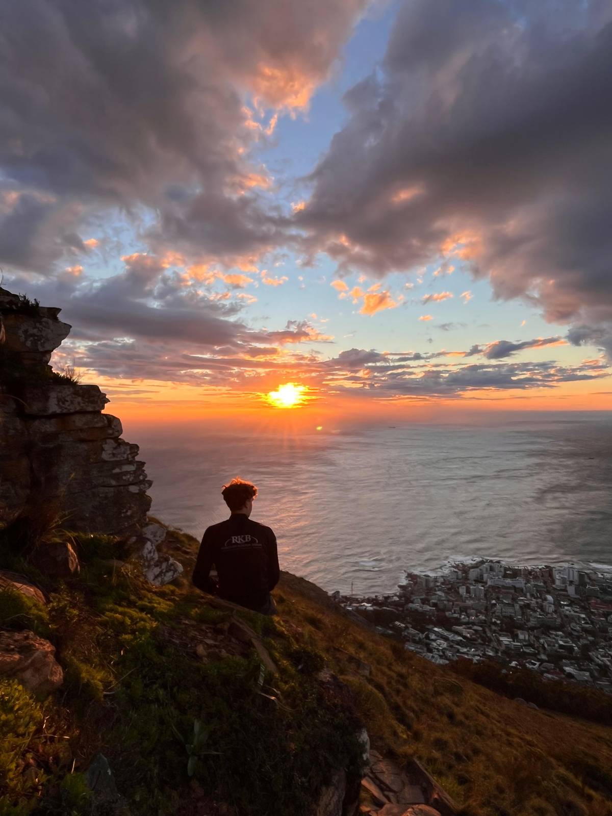 Cape Town: Lion's Head or Table Mountain Guided Hike