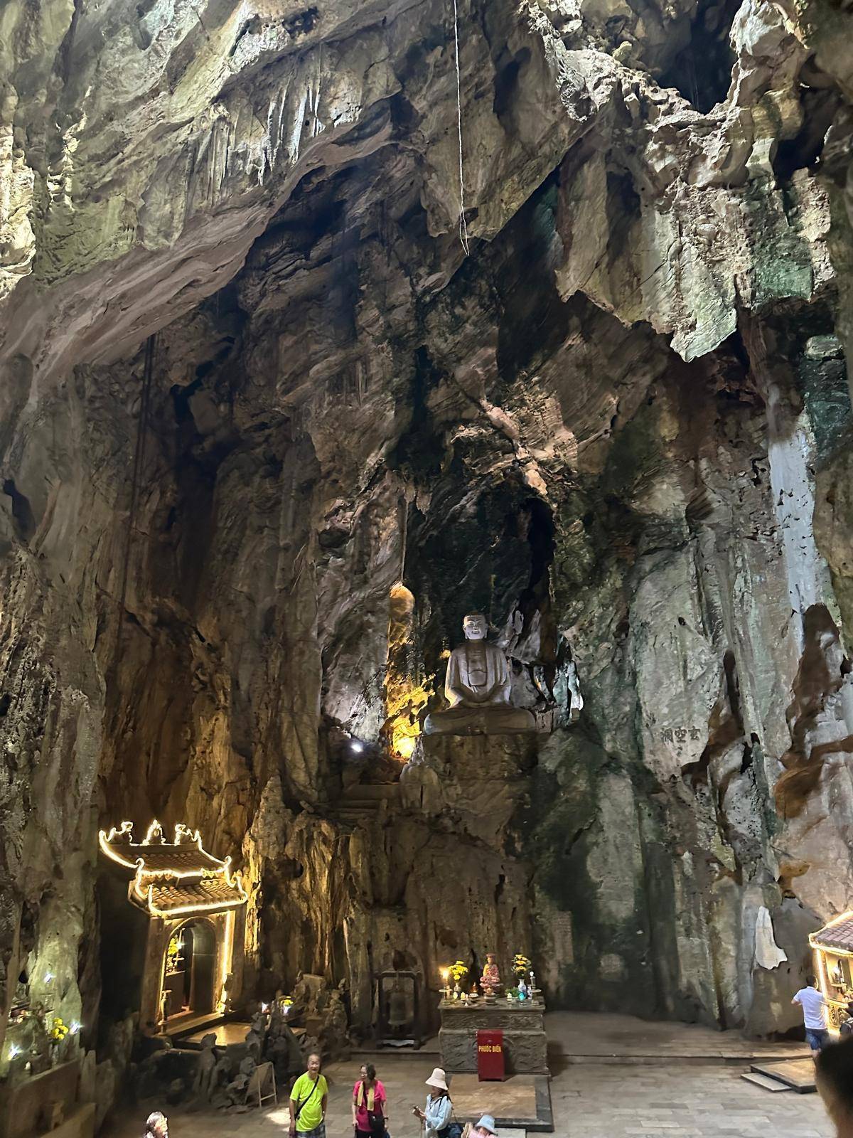 A partir de Hoi An: Excursão de Dia às Montanhas de Mármore e ao Santuário de My Son