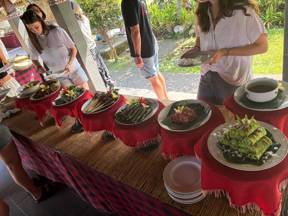 Ubud: Cooking Class with Transfers and Optional Market Visit