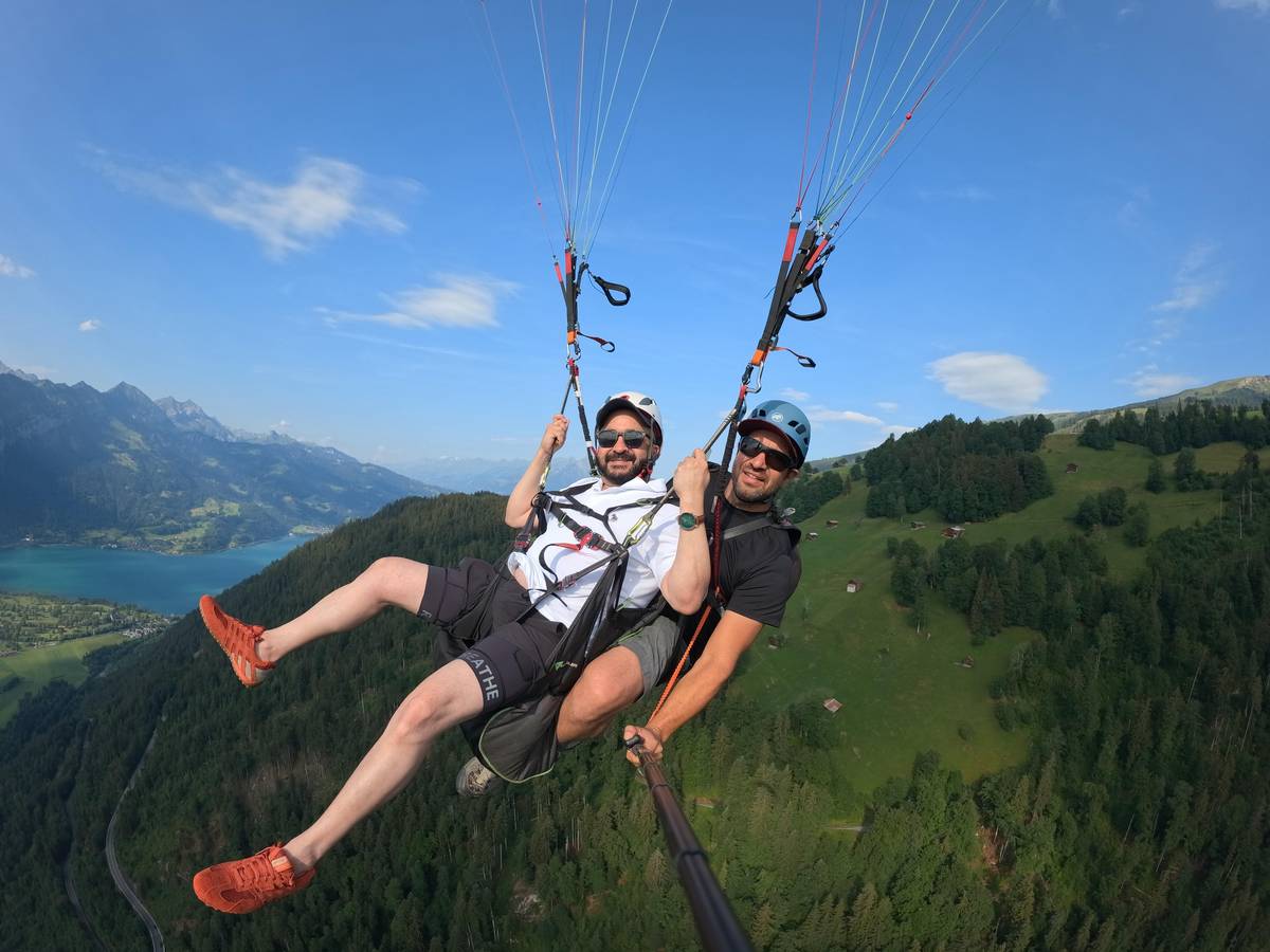 Interlaken: Paragliding Tandem High Flight