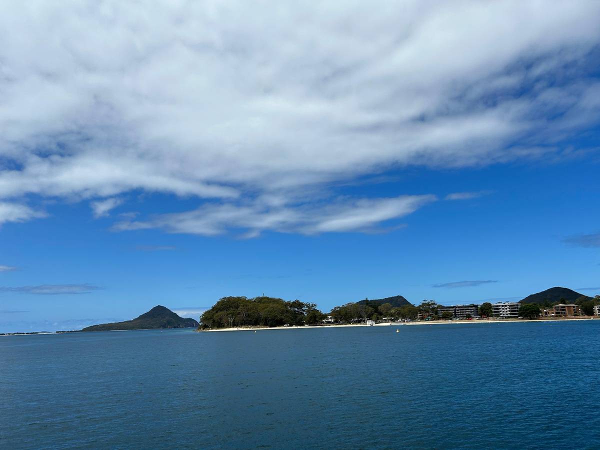 Port Stephens 2.5-hour whale watching and outer island cruise