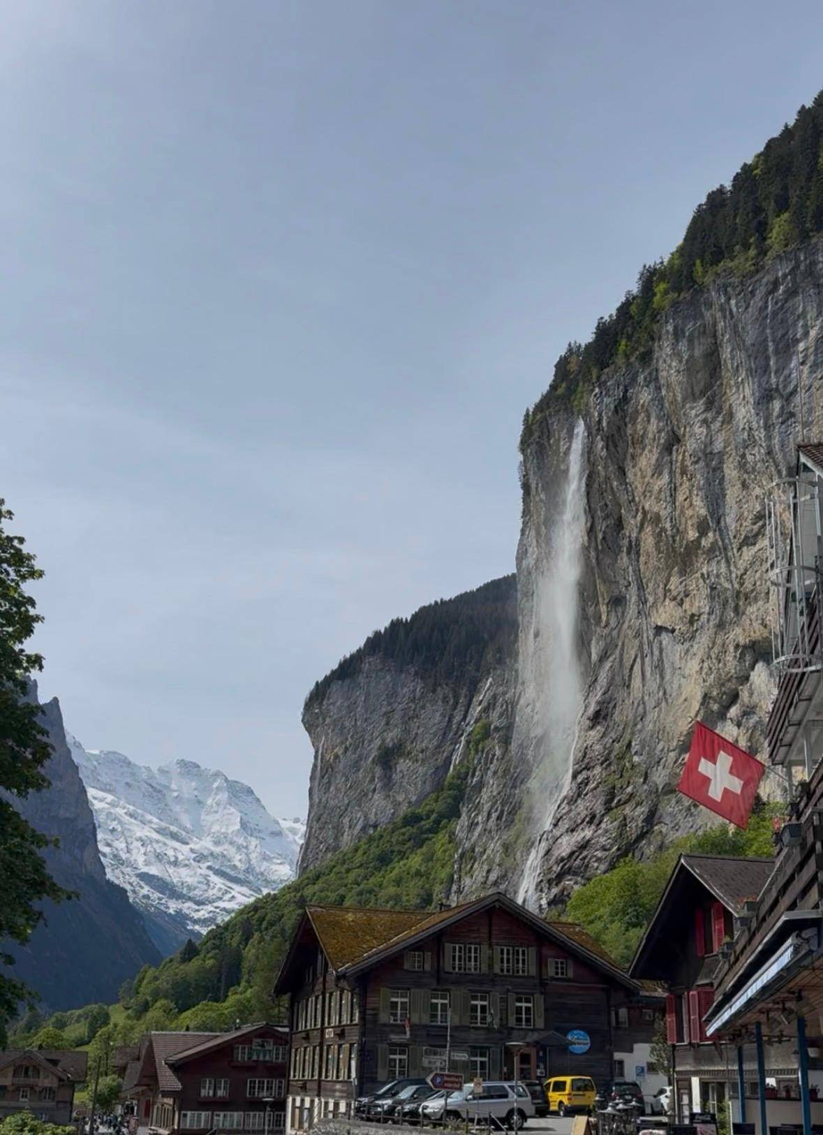 Zurich: Day trip to Interlaken incl. tandem paragliding