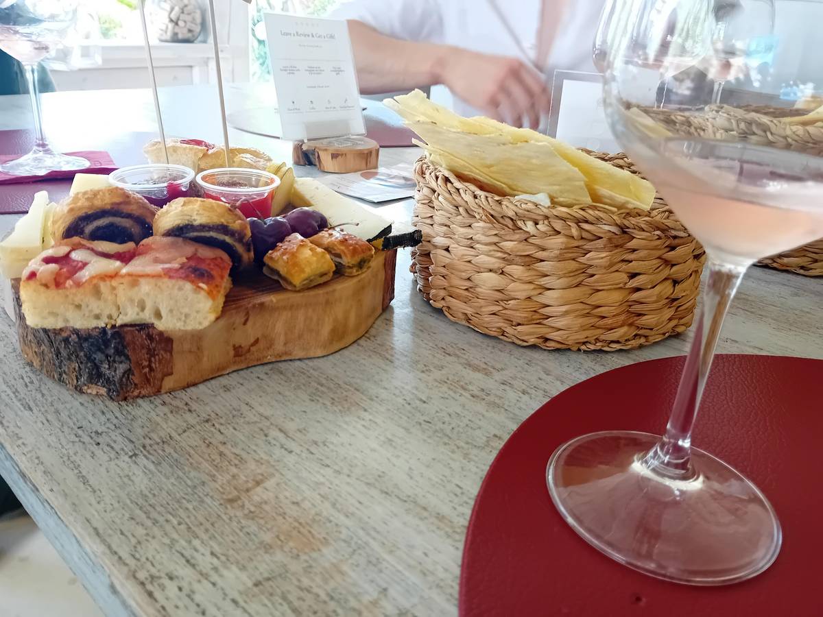 Olbia: Gallura winery guided tour with tasting