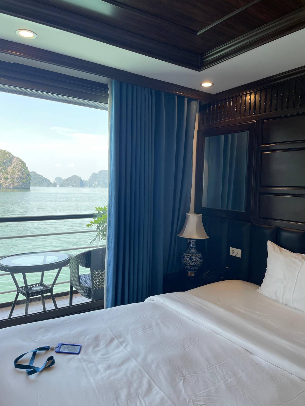 2-Day Ha Long and Lan Ha Bay Cruise with Balcony