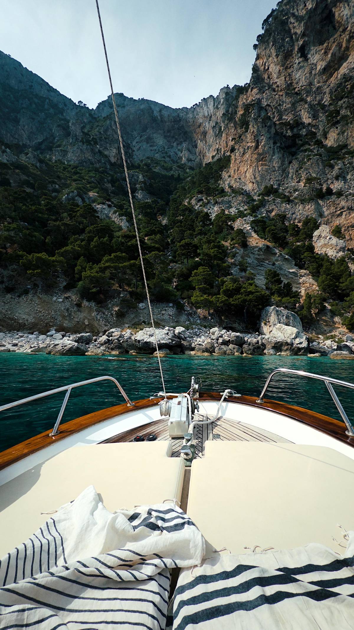 Capri: Private Boat Tour with Faraglioni & Sea Caves