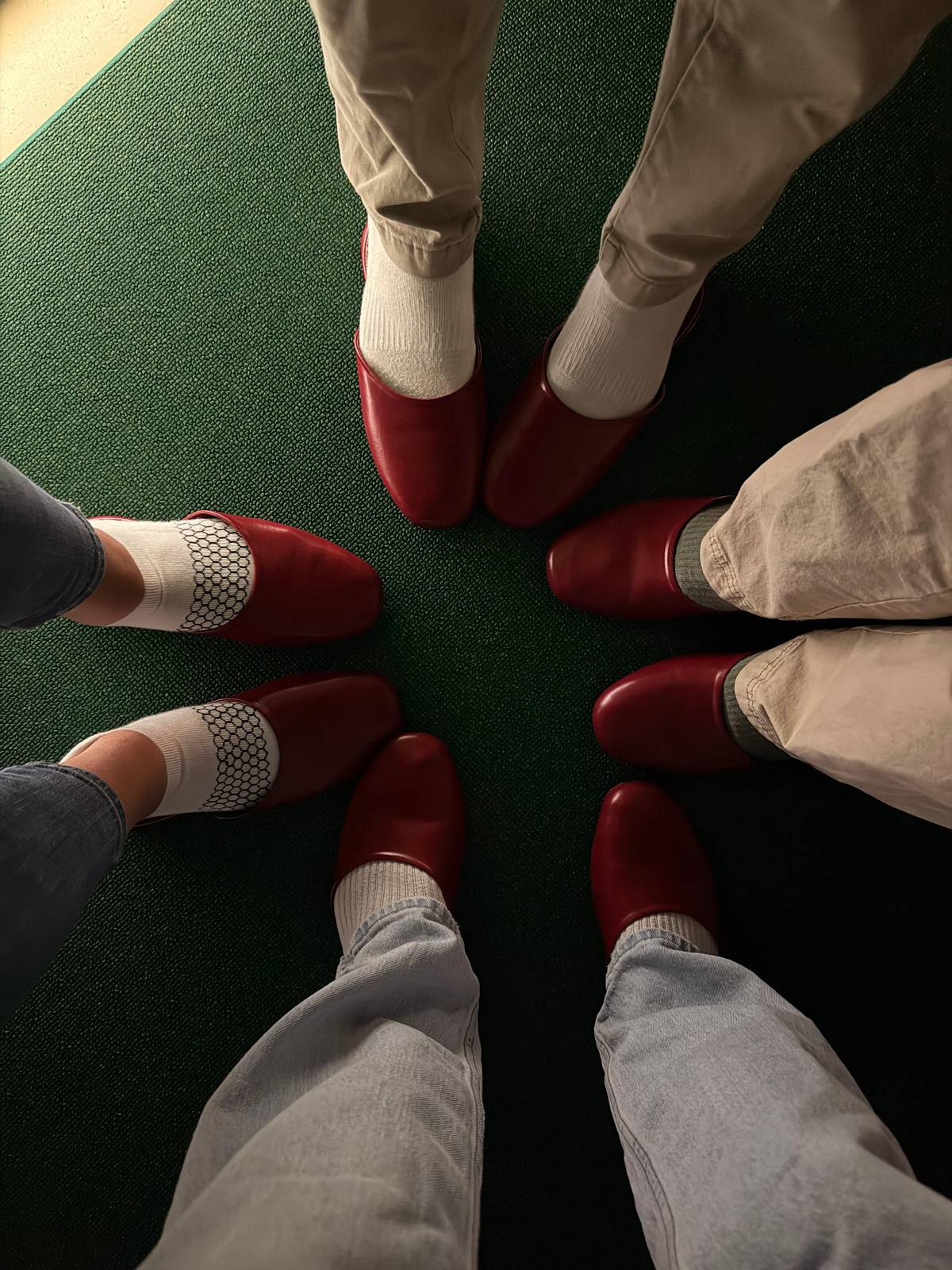What to wear on a dinner cruise in Tokyo: shoes, tatami and dress code