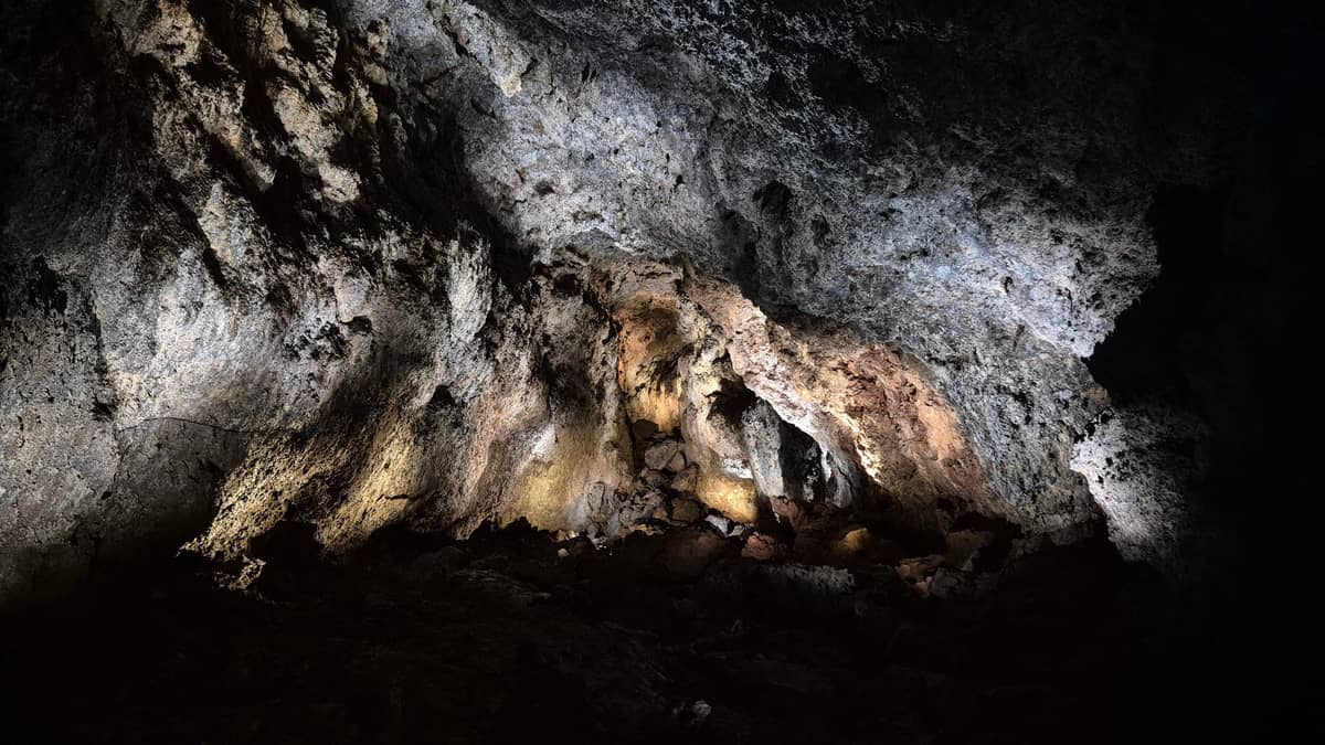 Snæfellsnes: Vatnshellir Lava Cave Tour