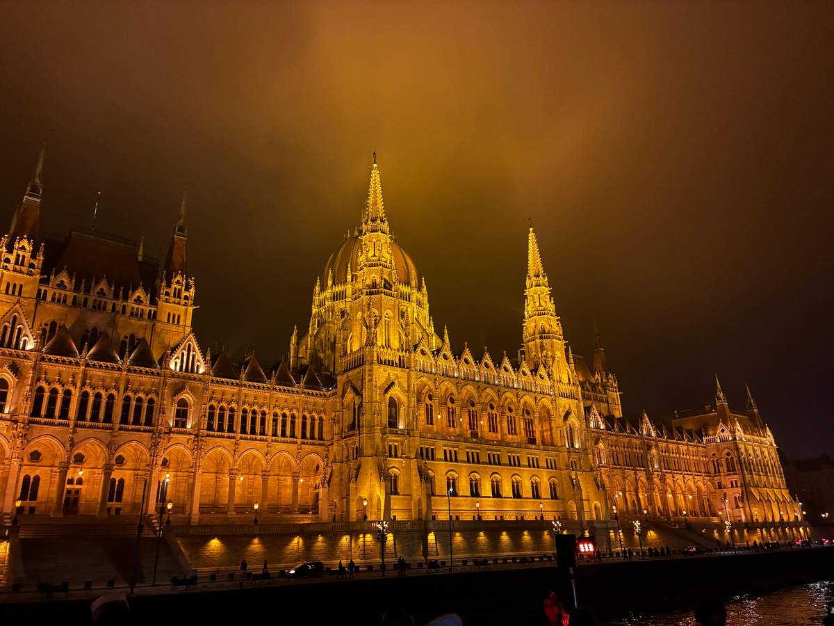 Budapest: Sip & Sail Prosecco Cruise | Sightseeing | Photos
