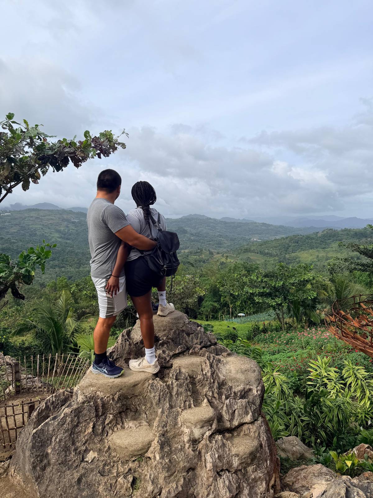 Cebu's Best: Highlands Guided Tour Temples, Gardens & Views