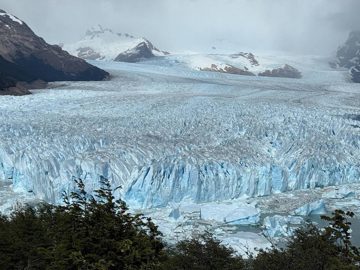 El Calafate: Perito Moreno Glacier Sightseeing Tour with Boat Safari and Guide