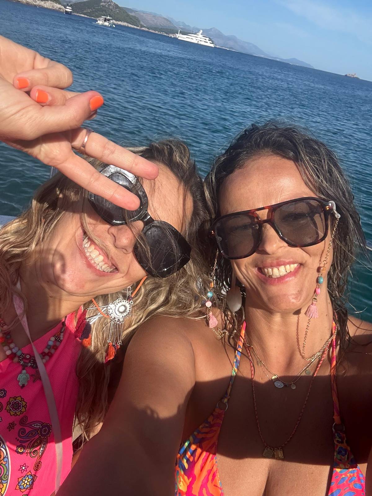Dubrovnik: Blue Cave & Sunj Beach Boat Tour with Drinks