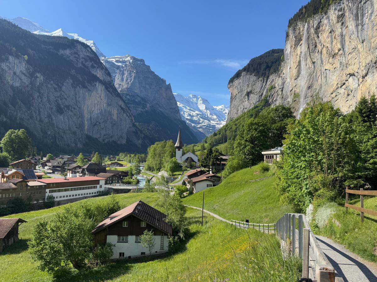 Interlaken: Explore Lauterbrunnen, Wengen & Raclette Tasting