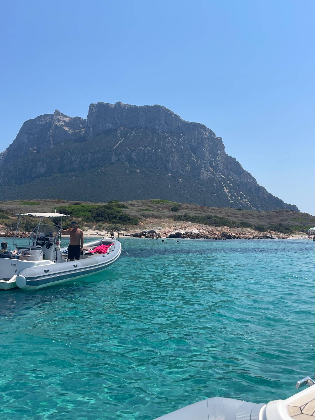 Isola dei Cavalli, Off Porto San Paolo