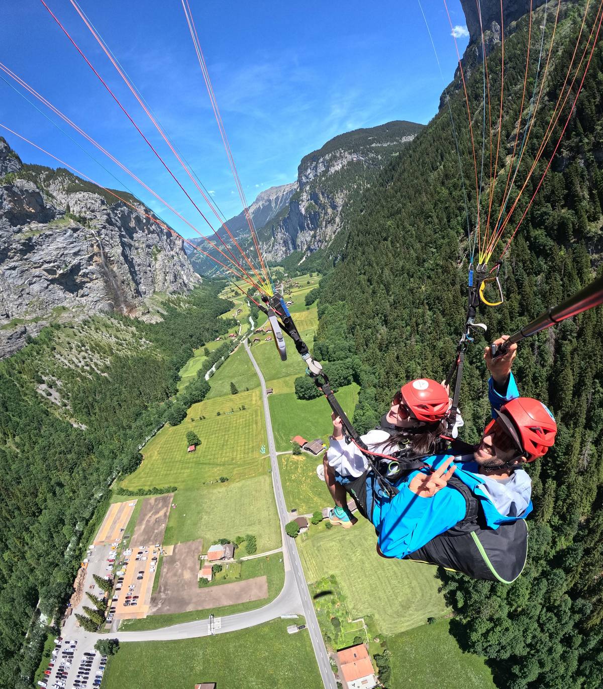 Coming down towards the landing field in Stechelberg