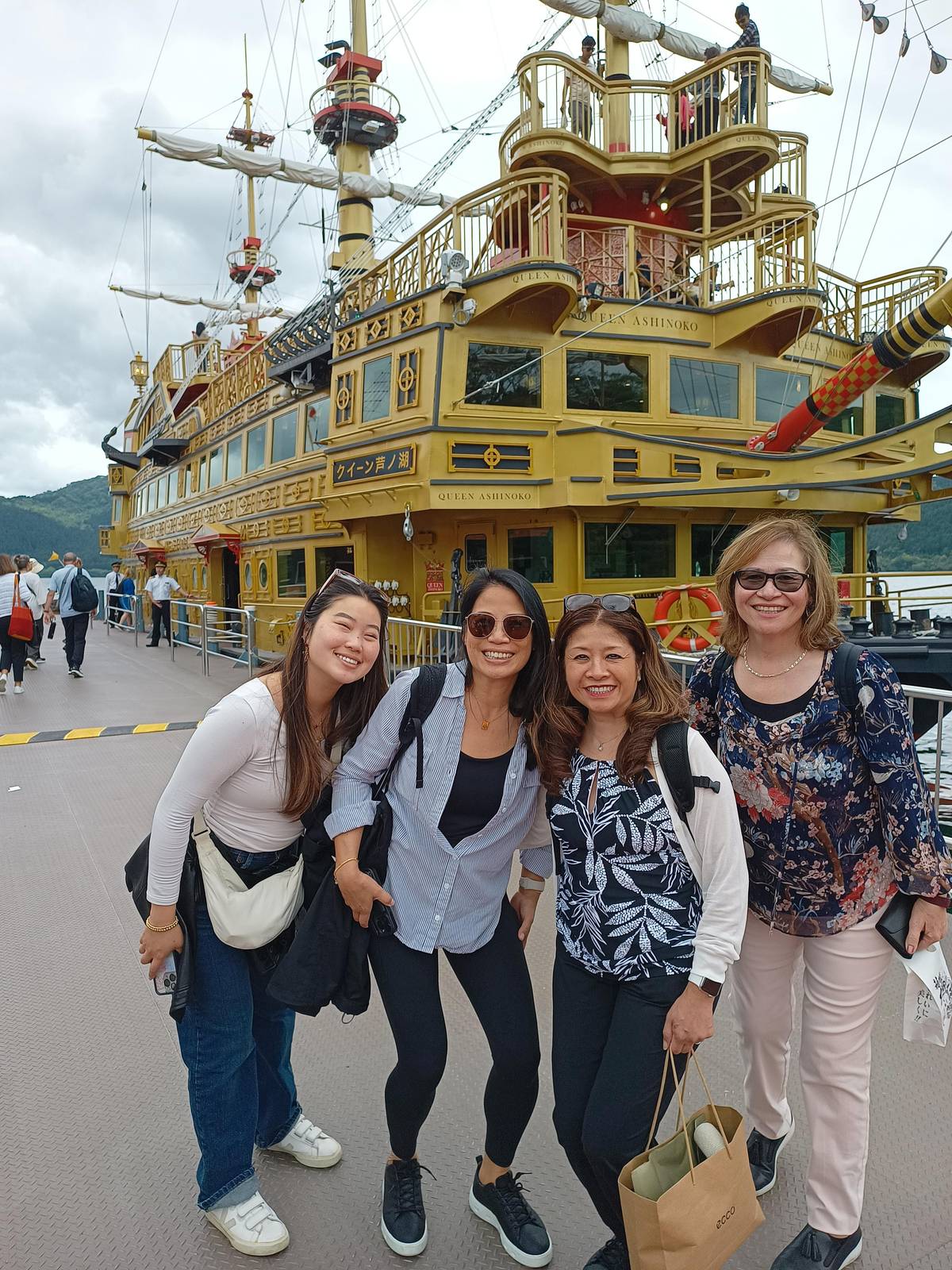 Hakone in 1 Day by Private Car with Licensed Guide