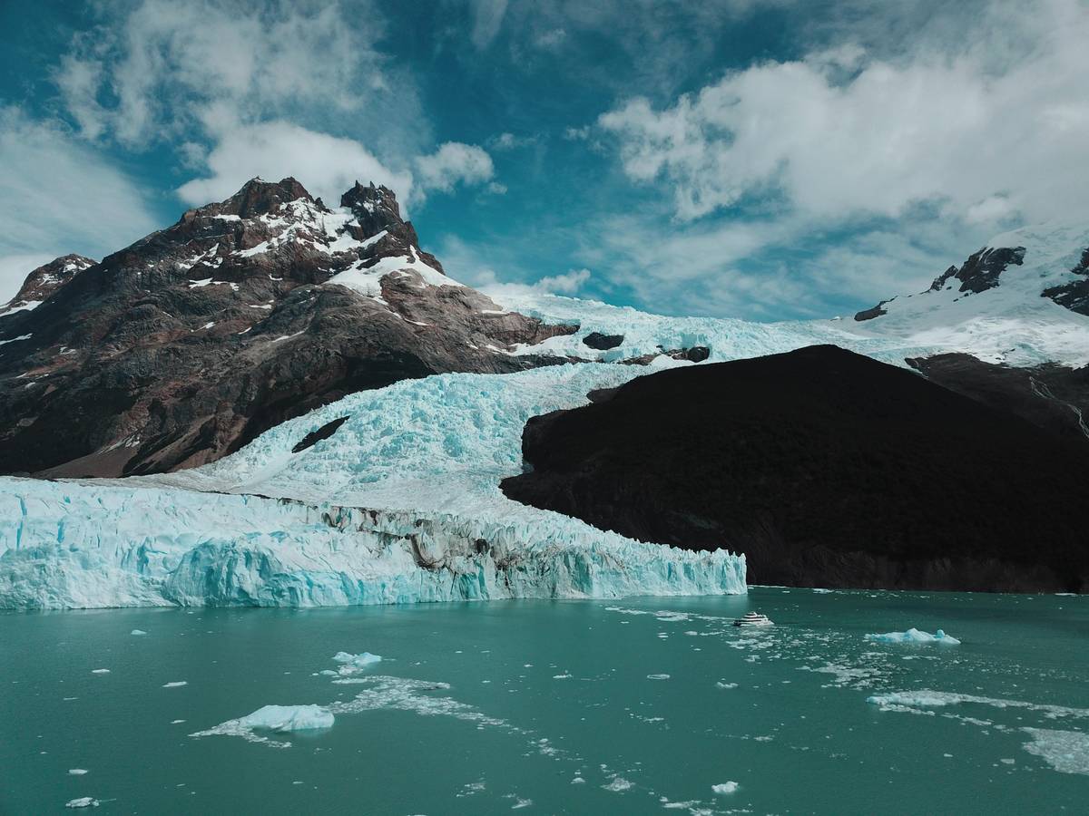 El Calafate: Gourmet Sailing to the Upsala and Spegazzini Glaciers