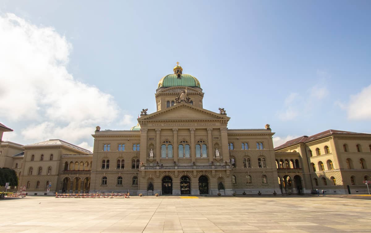 Bern: Private Express Walk with a Local in 60 minutes