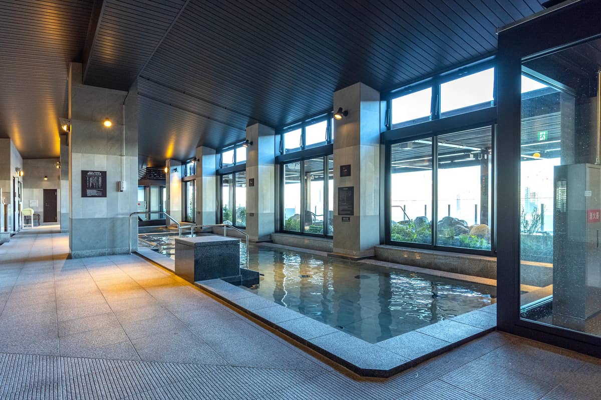 Tokyo: Onsen Experience at Toyosu Manyo Club