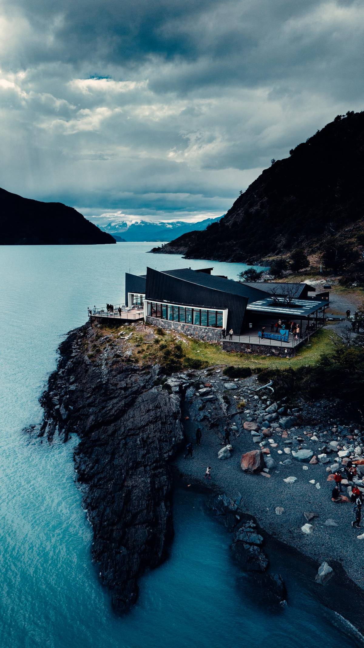 The Spegazzini refuge on its rocky point