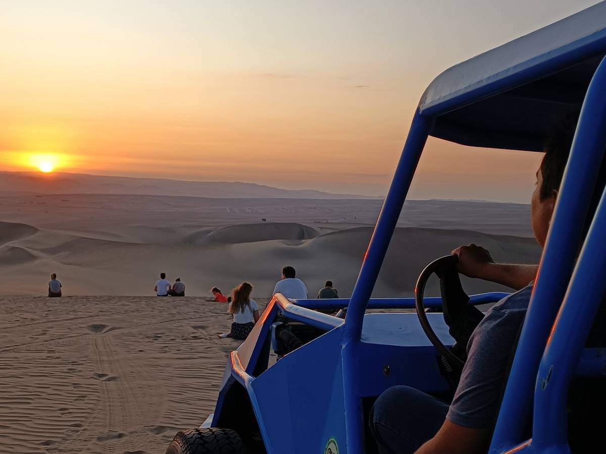 Huacachina: Dune Buggy, Recreational Sandboarding and Sunset