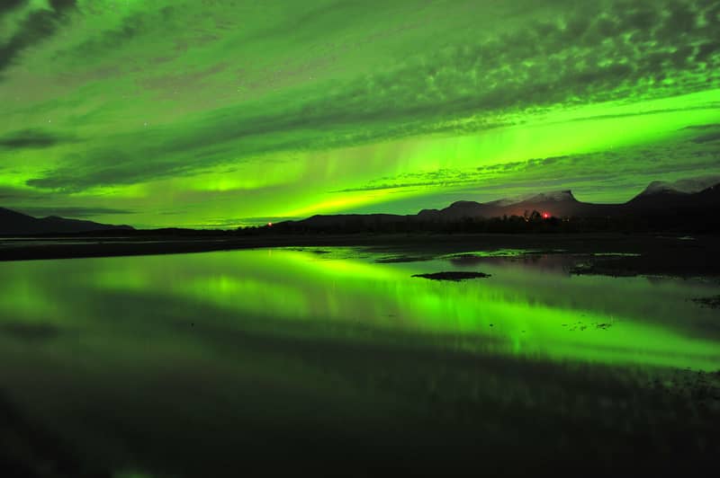 Abisko: Guided Aurora Chase with Hotel Transfers — photo 2