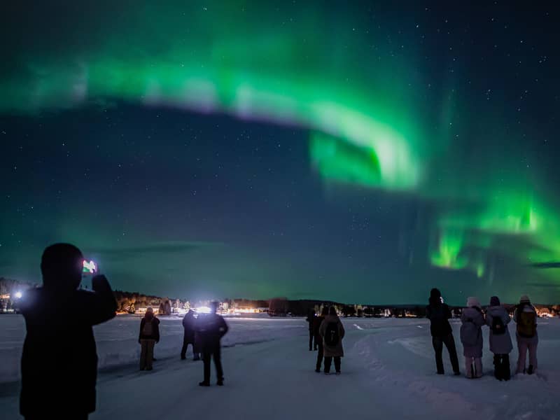 Kiruna: Aurora Tour with Professional Digital Photos — photo 3