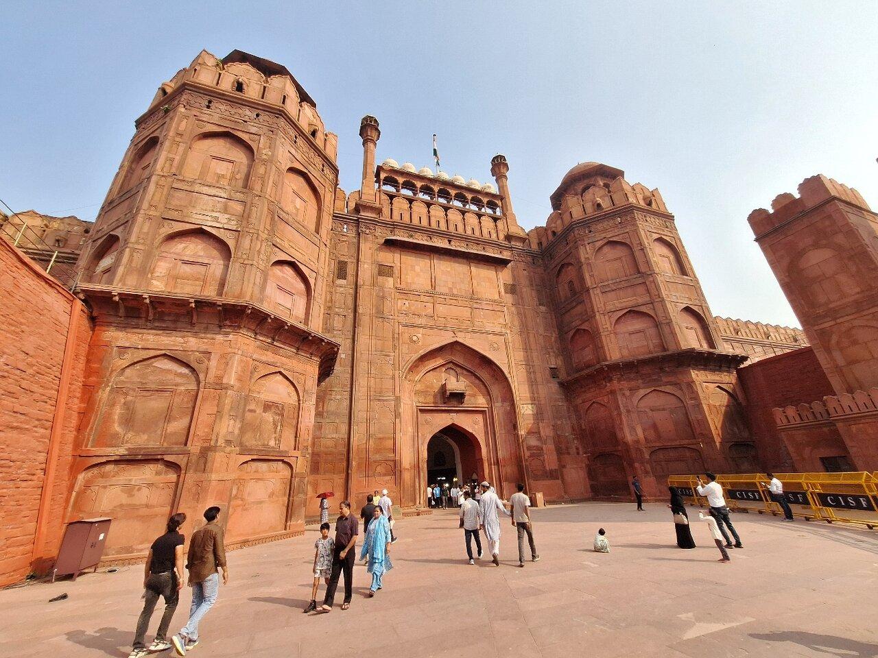 From Delhi: Taj Mahal Sunrise & Agra Day Tour with 5* Lunch 3