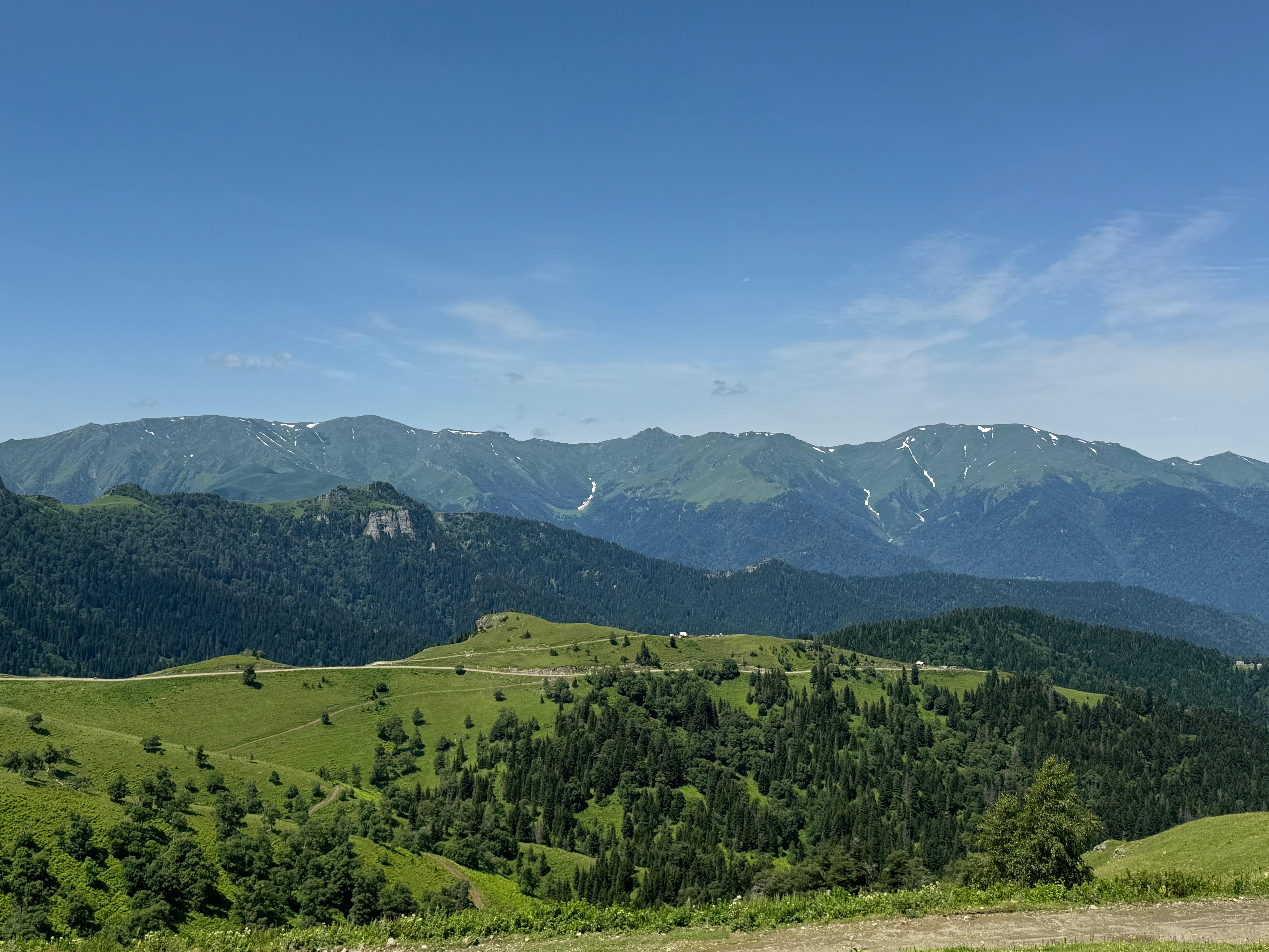 Caucasus Mountains Picnic And Relaxation, Zekari Alpine Zone — guided tour in Kutaisi
