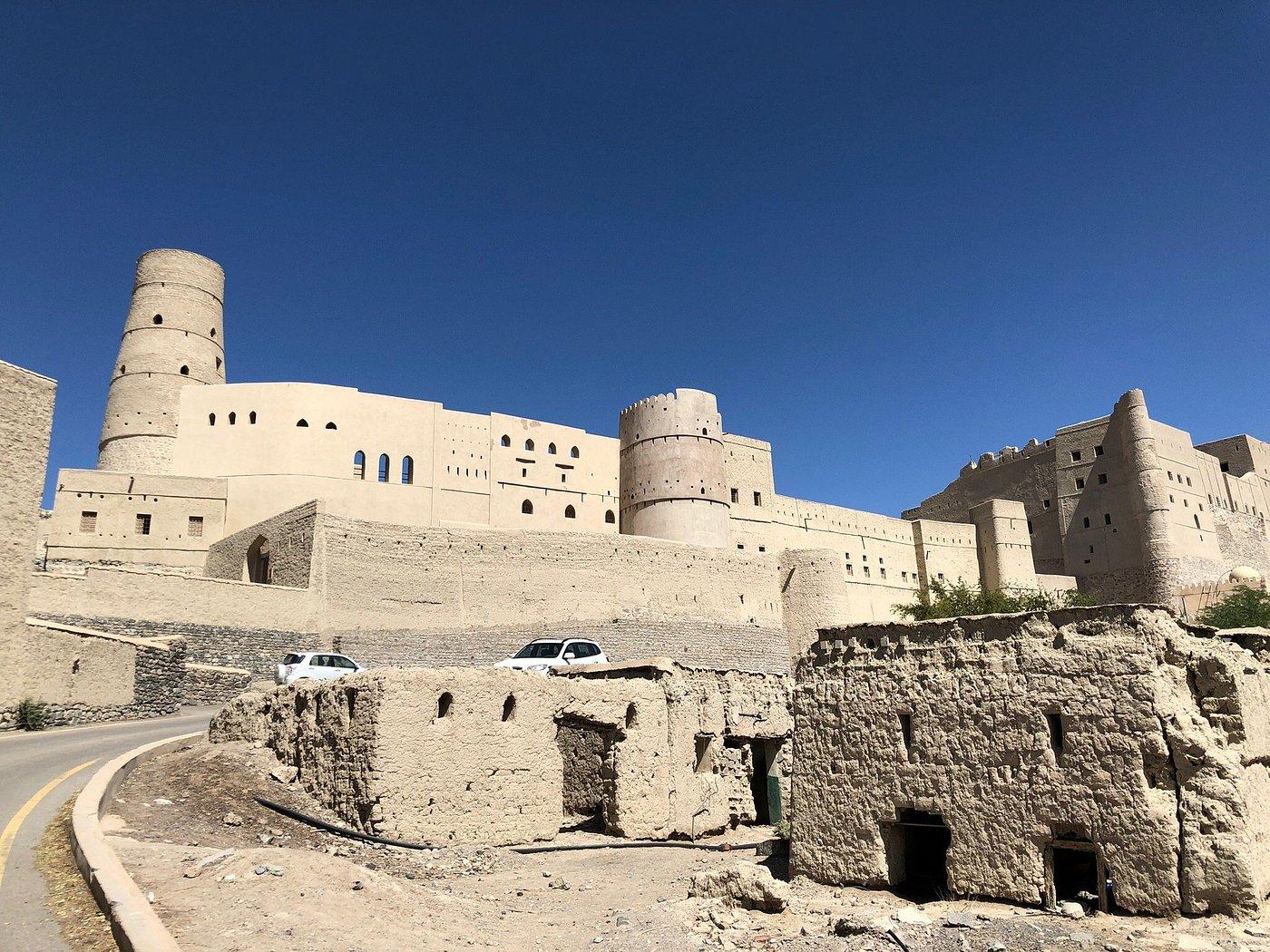 Oman: 5-Day Cultural Tour with Forts, Souqs & Mountains 3