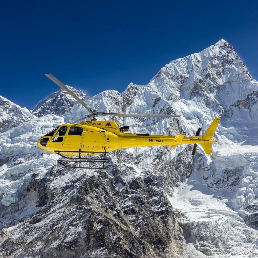 From Kathmandu: Everest Helicopter Tour with Breakfast