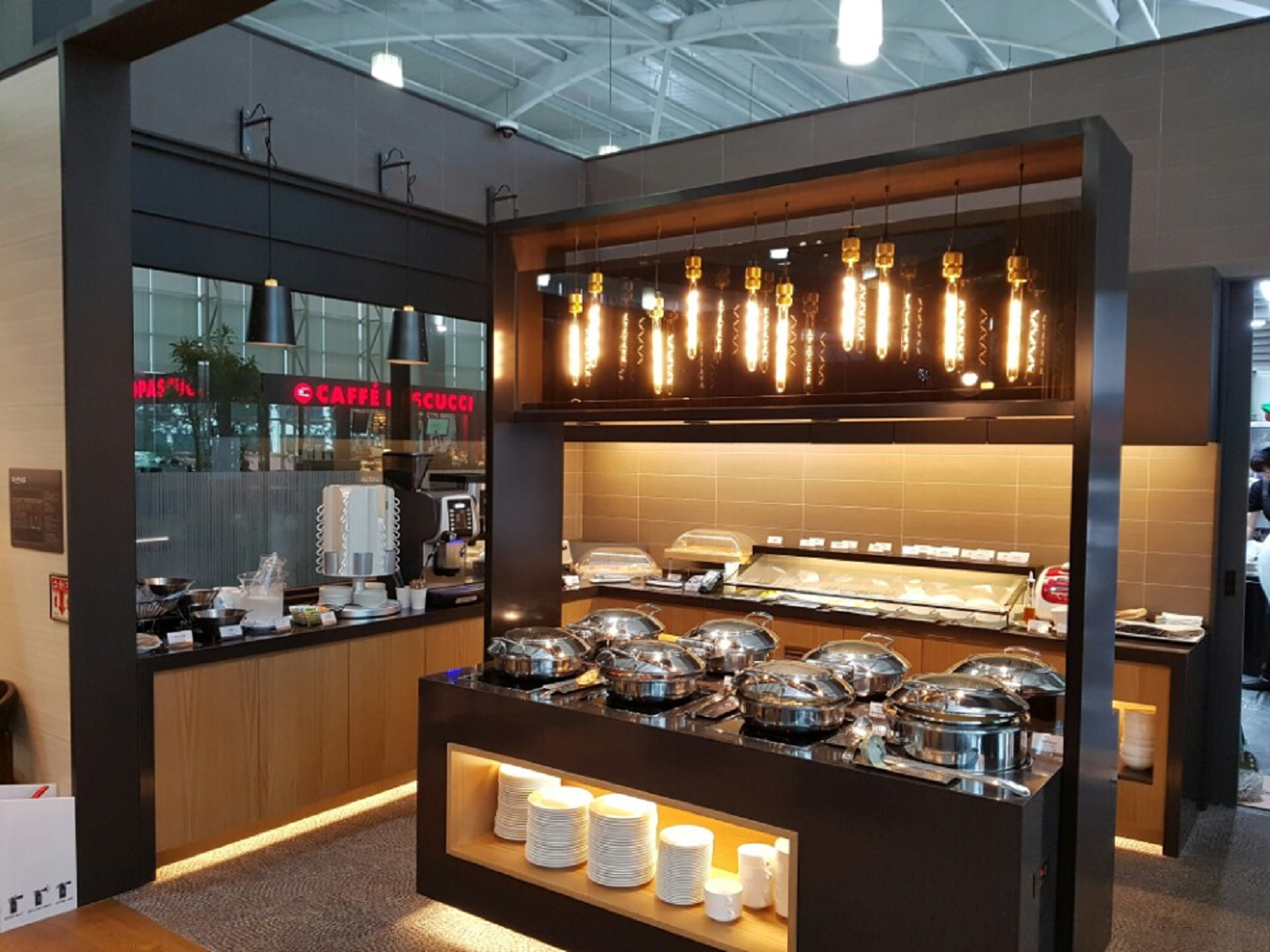 PUS Busan Gimhae International Airport Sky Hub Lounge Access 3