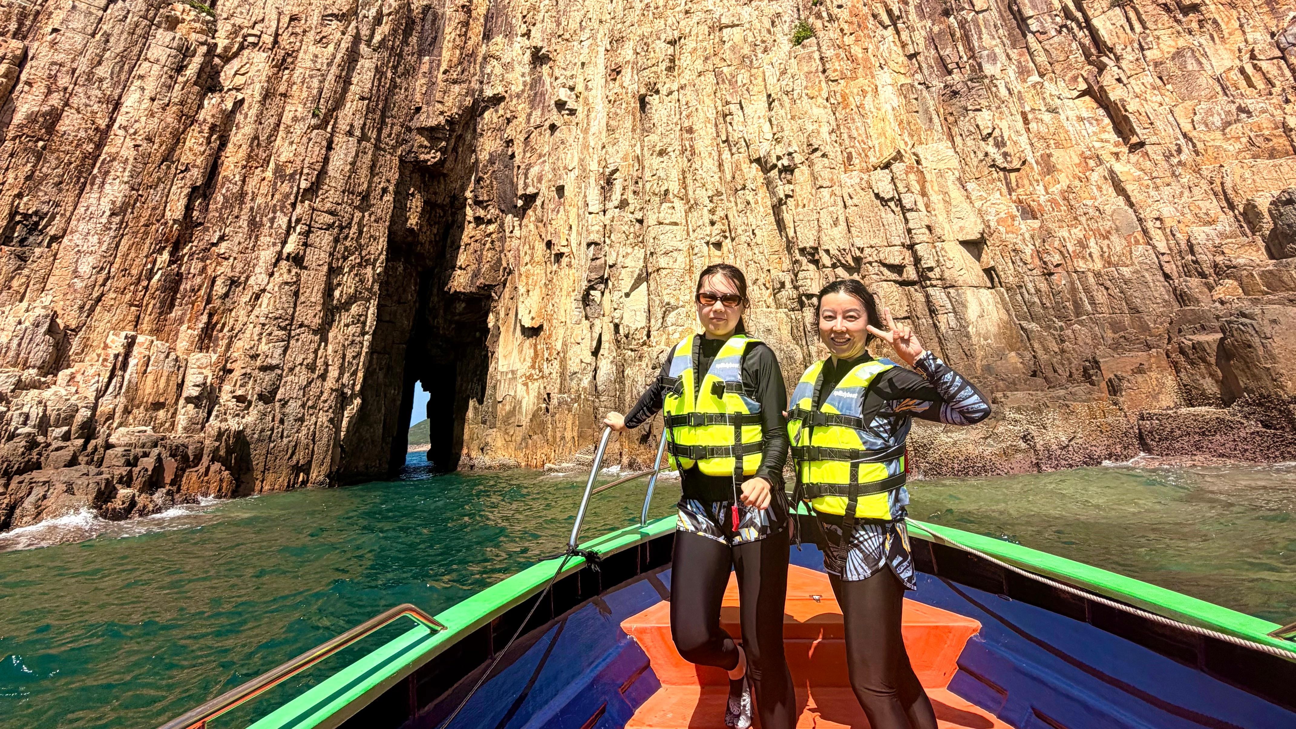 Hong Kong: Sai Kung Geopark Coasteering Experience 2