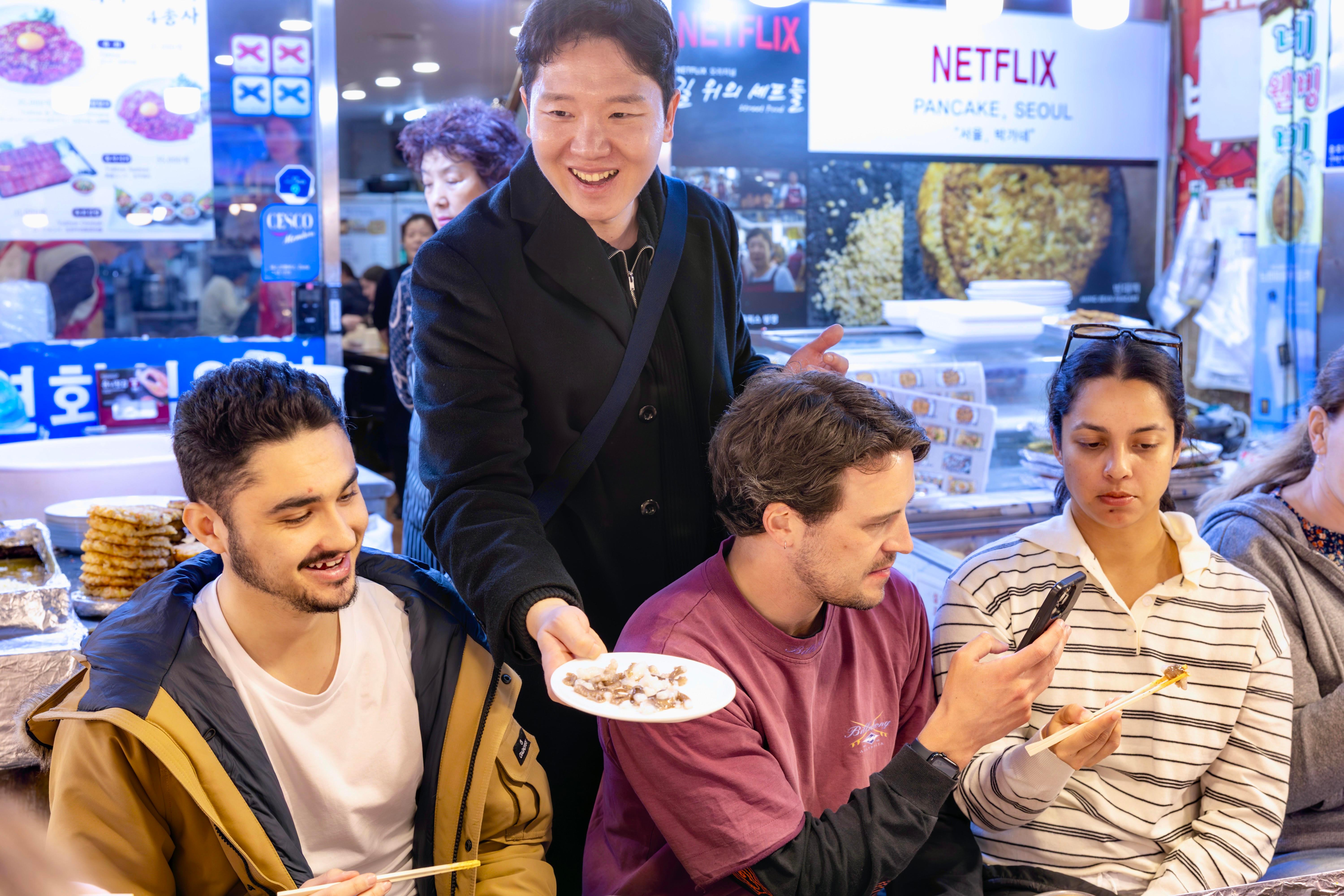 Seoul Dongmyo Flea and Gwangjang Market Tour 3