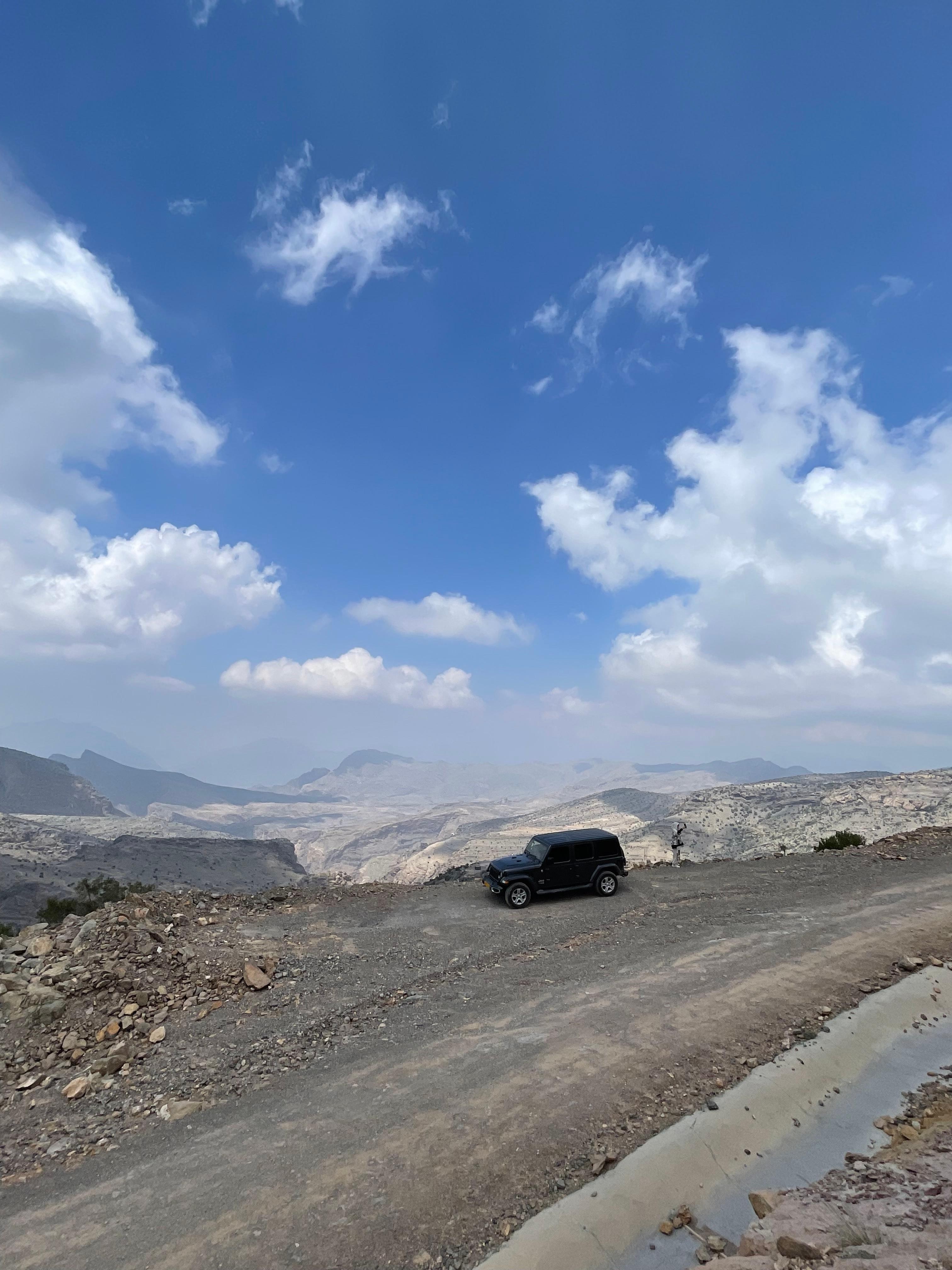 From Muscat: Nizwa Fort, Nizwa Souq & Jabel Akhder Day Trip