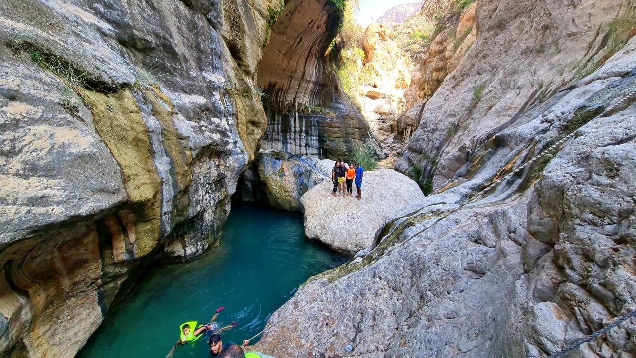 From Muscat: Tour to Wadi Tiwi, Fins Beach & Bimmah Sinkhole 3
