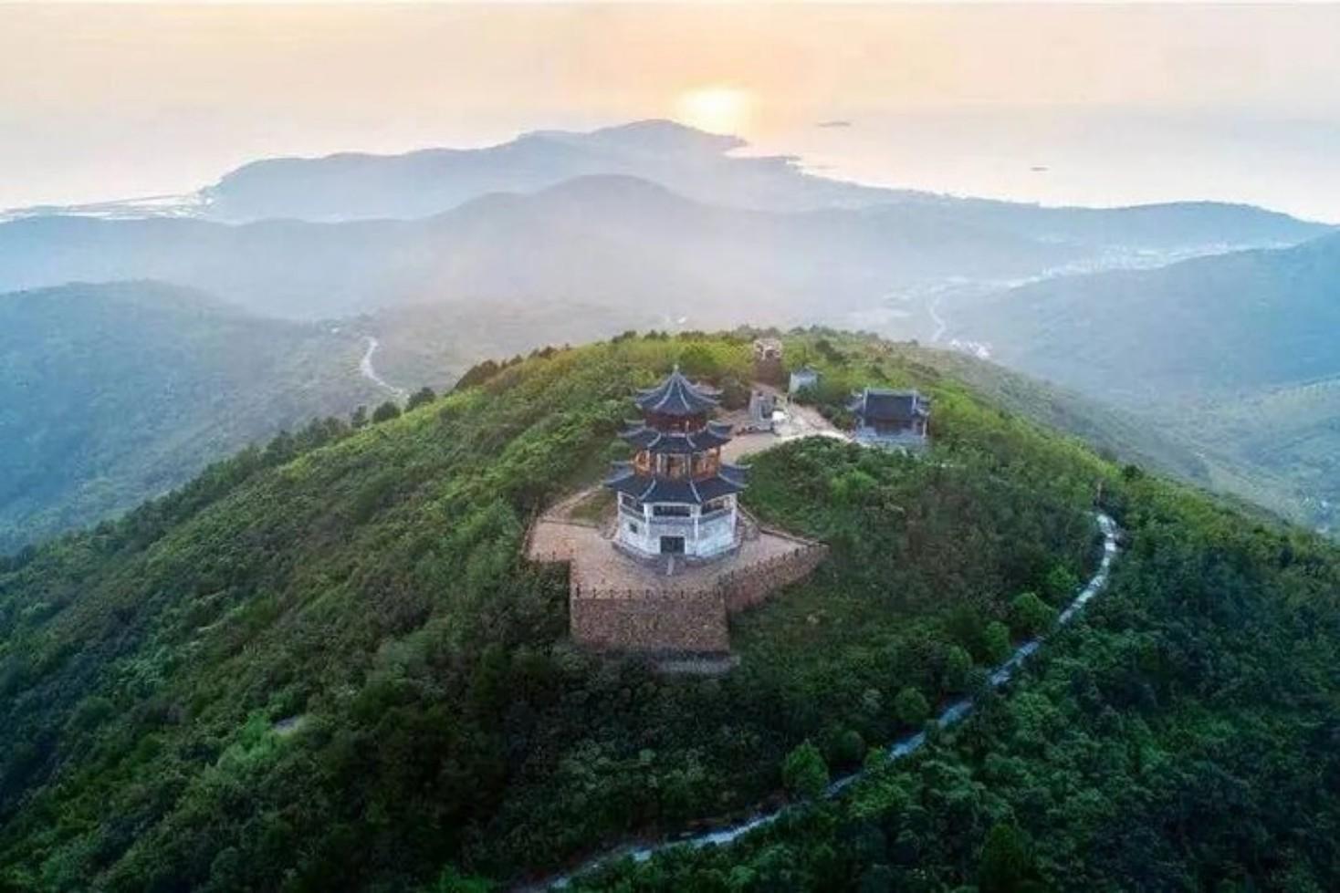 Shanghai: Suzhou Tai Lake and Moli Peak Private Hiking Tour