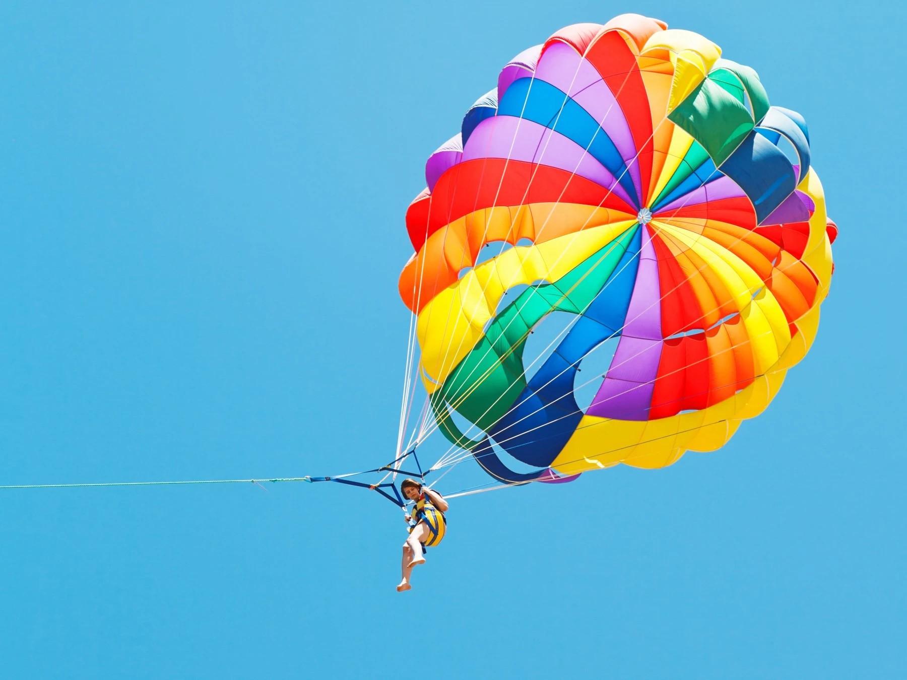 Cebu: Parasailing Experience with Boat Ride 2