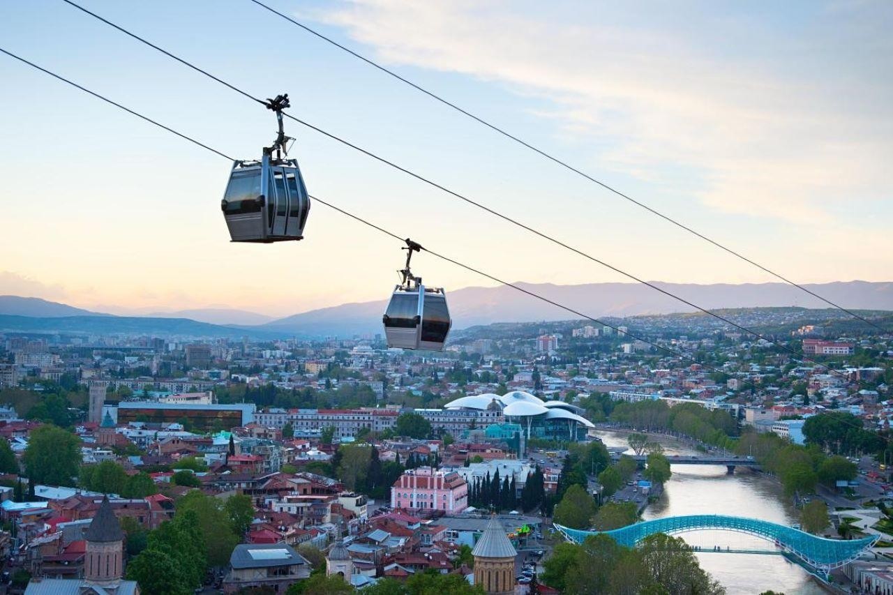 Tbilisi Walk, Wine Tastings & Cable Car Included