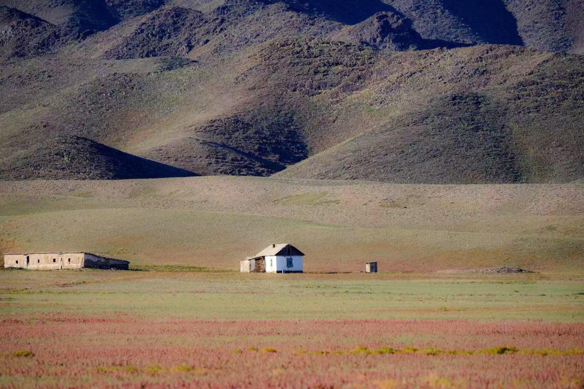 Almaty: 3-Day Private Tour of Almaty, Lakes & Charyn Canyon