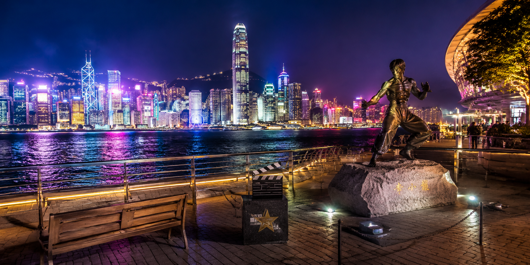 Hong Kong: Victoria Harbour Night Walk & Symphony of Lights 2